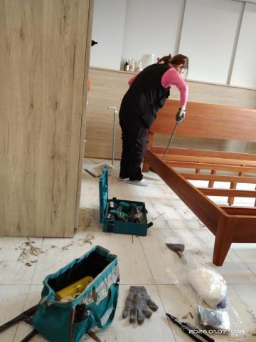 泉鋒工程行/黃鏵鋕 - 地板拆後清潔