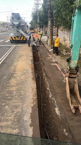 鑫㠭工程行 - 自來水管開挖