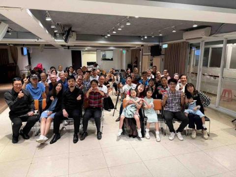 尤子寧 - 長期擔任中壢小鄧老師薩克斯風教室之鋼琴合作