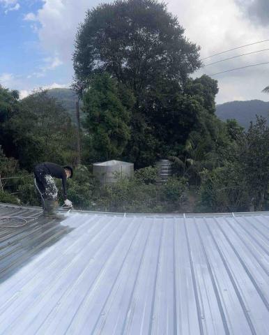 吳憶翔 - 屋頂噴漆