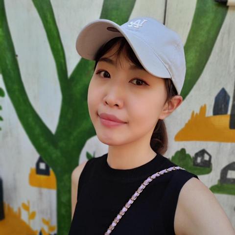 提供插畫家服務的專家Betty