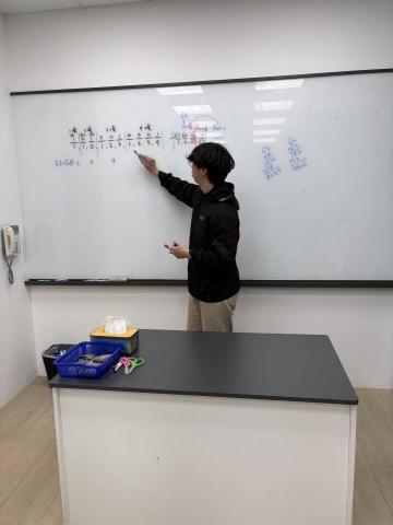 顏子恆 - 上台講師