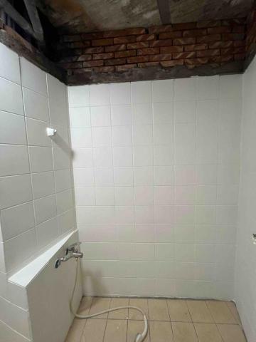 順富工程行（居家修繕》 - 廁所上特殊顏色磁磚漆1