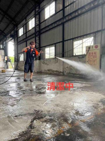 弎葉專業清潔 - 工廠高壓清潔