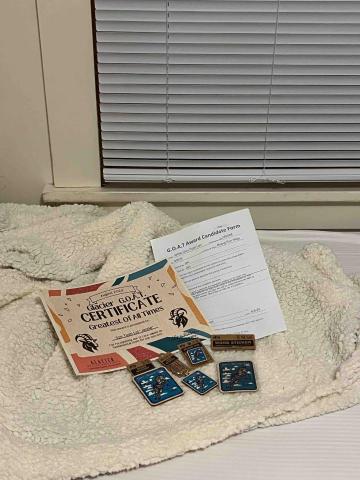 賴思端 - 打工度假期間 除了很認真玩 也有很認真上班 意外被頒發優秀員工獎 > <