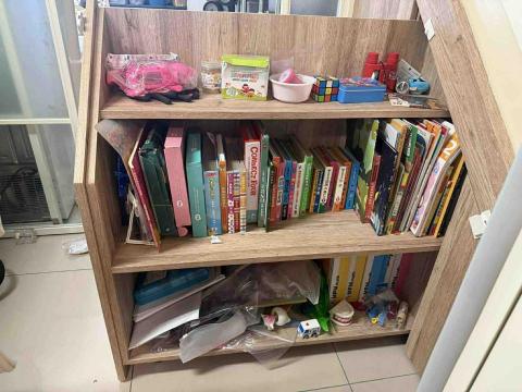 楊岱潔 - 各式書籍教材