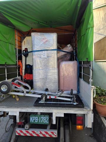 馮志楓 載貨不載人 請我報價請先讓我知道你的預算感謝 - 