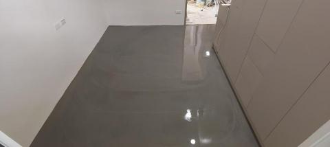 綺泰工程行 - 自平泥施做後（未乾燥）