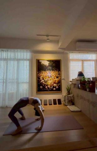 Ajita Yoga&bull;瑜伽坊 - Ajita老師自我練習照