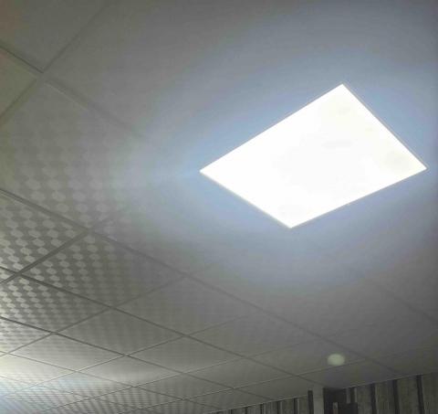 有bear來水家電修繕 - 輕鋼架電燈更換（後-2)