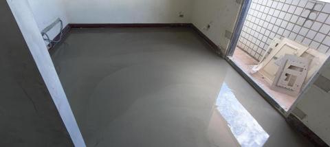 綺泰工程行 - 自平泥施做後（未乾燥）