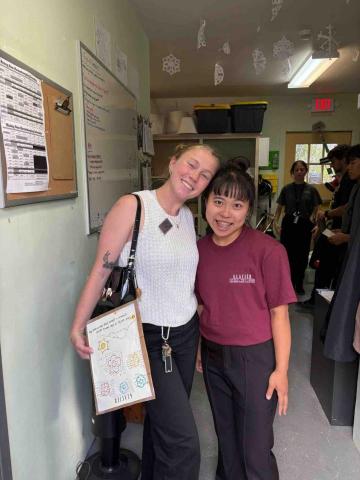 賴思端 - 美國打工度假 和最美manager合照 