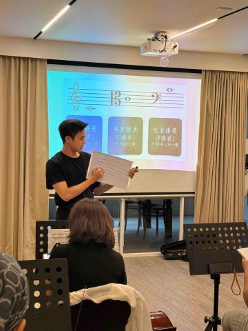 鄭子愛 小提琴教學、小提琴演奏 - 小提琴團體體驗課程