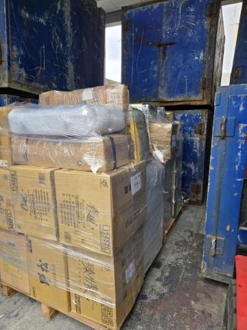 馮志楓 載貨不載人 請我報價請先讓我知道你的預算感謝 - 打包整版托運