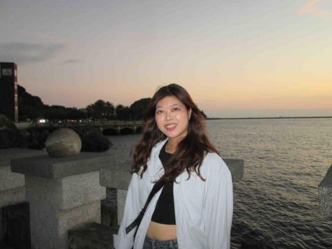 提供高中化學服務的專家王又瑱