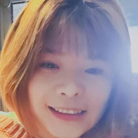 提供寄貨格式服務的專家呂小姐