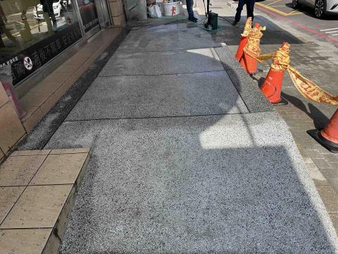 長興工程 - 人行道：台階斜坡抿石工程（完工）