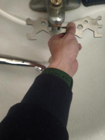 傑瑞居家裝修公司 - 更換水龍頭