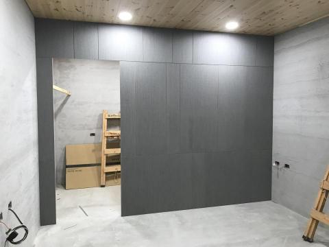 春廣寬室內裝潢 - 隔間隱藏門-開啟