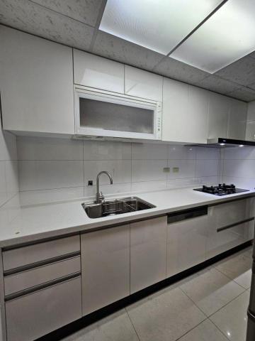 祥林廚具設計裝修 - 韓國人造石+僅水槽下0.6厚度304不鏽鋼桶身+結晶鋼烤