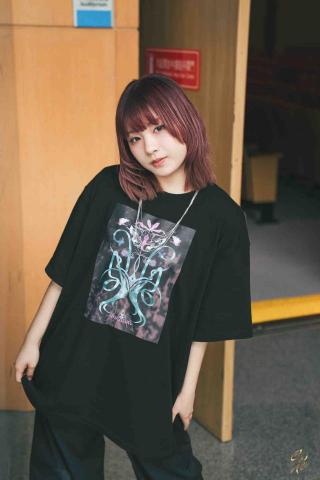 簡伯耘 - 參加學校熱舞社