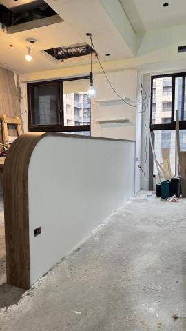 春廣寬室內裝潢 - 弧型半隔間-空間區隔