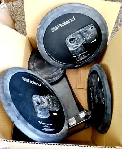 Goedrum 電子鼓 專業維修、升級 - 客戶送來維修的 Roland 電子銅鈸 及 電子大鼓