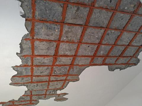 吳明鴻 - 天花板鋼筋裸露