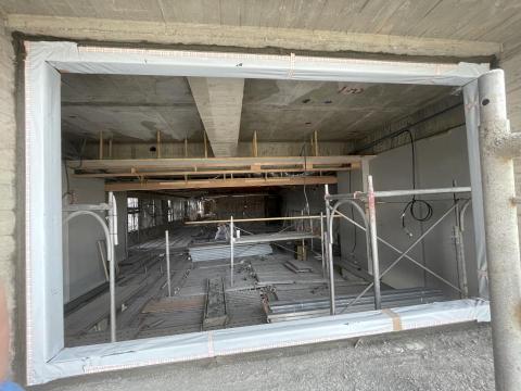 許庭溢 - 泥作門/窗灌漿嵌縫