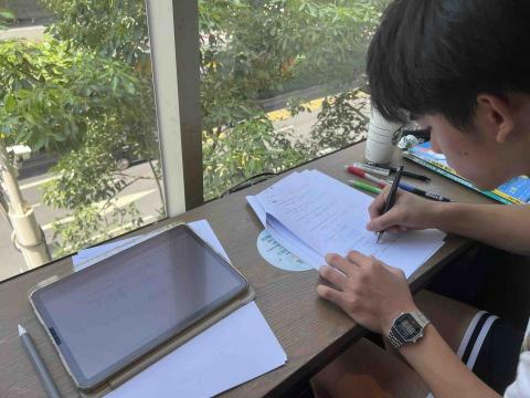 王信嘉 - 高職數學（實體）