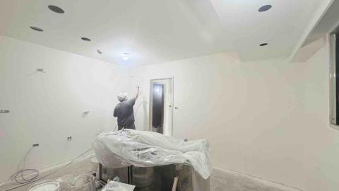 油漆阿國 - 名安社區套房全室批土施工照噴漆