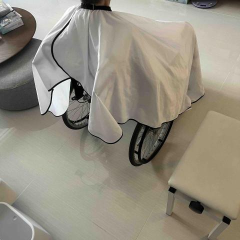 髮現真我 - 淡水到府照護理髮專家 - 層層防護確保長輩及家屬完全不用動手清理善後