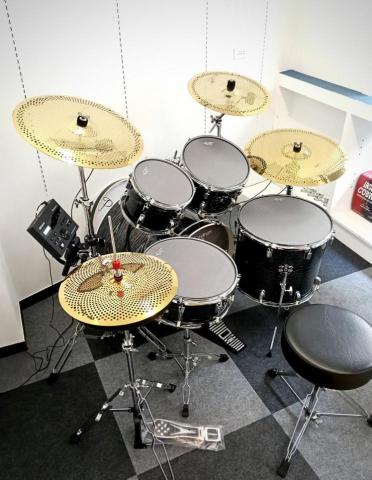 Goedrum 電子鼓 專業維修、升級 - 客戶 只保留原來的 Roland td07主機，將整套鼓升級成 真實外觀電子鼓 + 360金屬電子銅鈸組