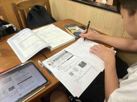 王信嘉 - 電子學（實體）