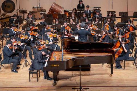 杜婉綺 - 中山大學管弦樂團表演擔任長笛首席