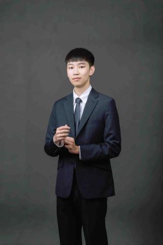 資料科學、投資交易 | 履歷健檢 | 模擬面試 | 職涯諮詢