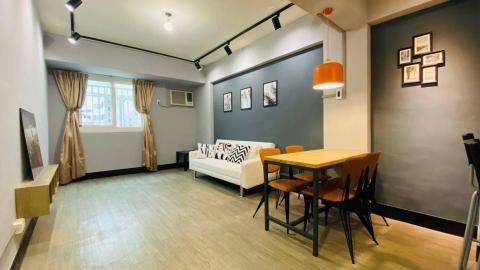 鏮譁國際實業 - 軌道燈，吊燈，吸頂燈安裝