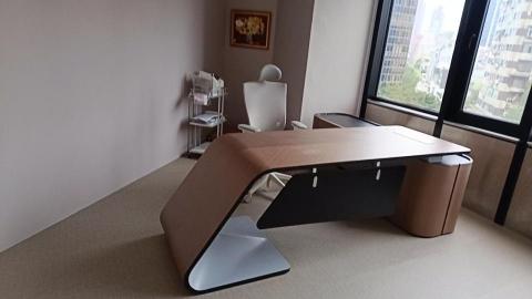 如光家具組裝 - 辦公桌