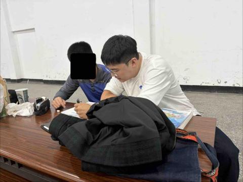 呂志群➡️高師數學研究所⬅️ - 