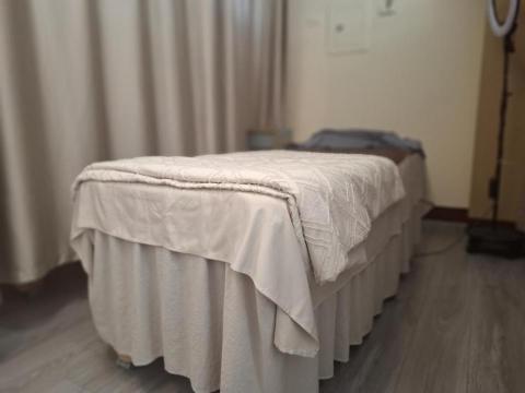 水月芳療療癒空間 - 虎尾放鬆空間其中一床的樣子