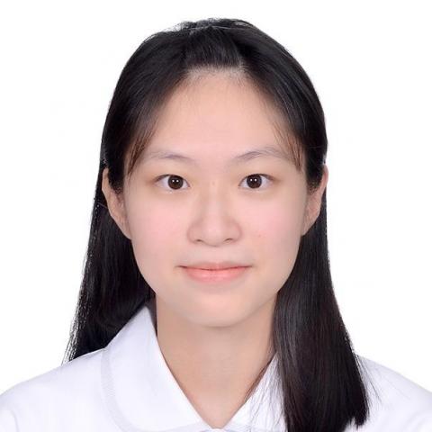 提供遛狗打工服務的專家黃柔貴