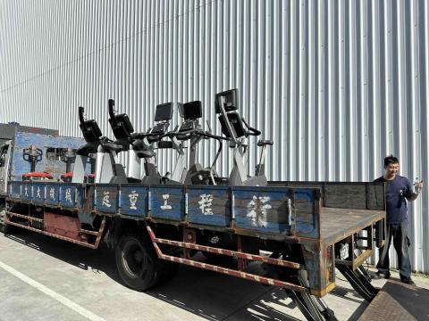 睏咩霸回頭車   久大物流托運  搬家 - 健身工廠搬運