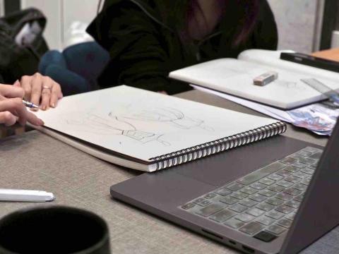 周玉媗 - 根據需求量身訂製課程細心教學