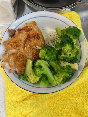 馮立嘉 - 營養清淡 健康衛生美味