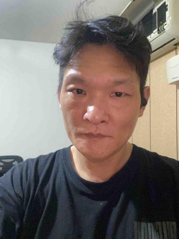 提供中古車行服務的專家張家勳