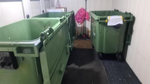 李基文 - 社區收垃圾服務