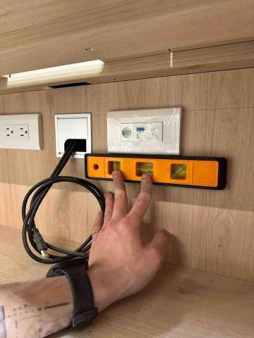 宜蘭弱電阿威 - 