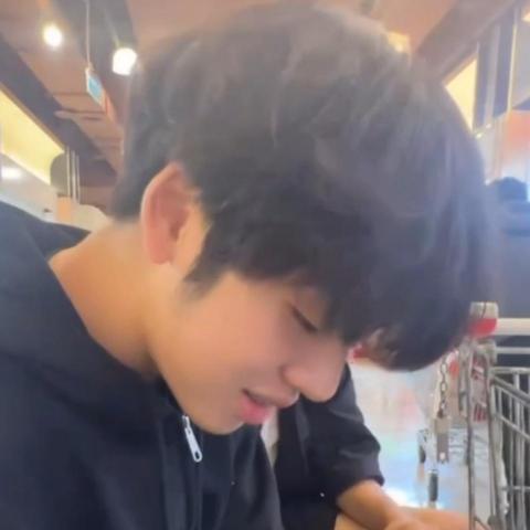 提供剪片apppc服務的專家李尚恩 shawn