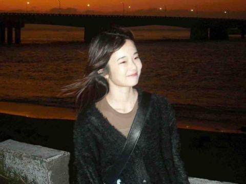 提供衝浪課程台北服務的專家詹芮芸