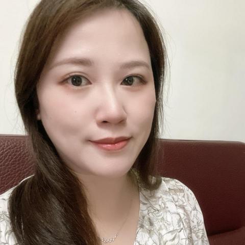 提供除草機引擎服務的專家Yuna Lin